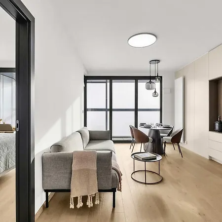 아파트 Eurovea Luxus & Comfort *